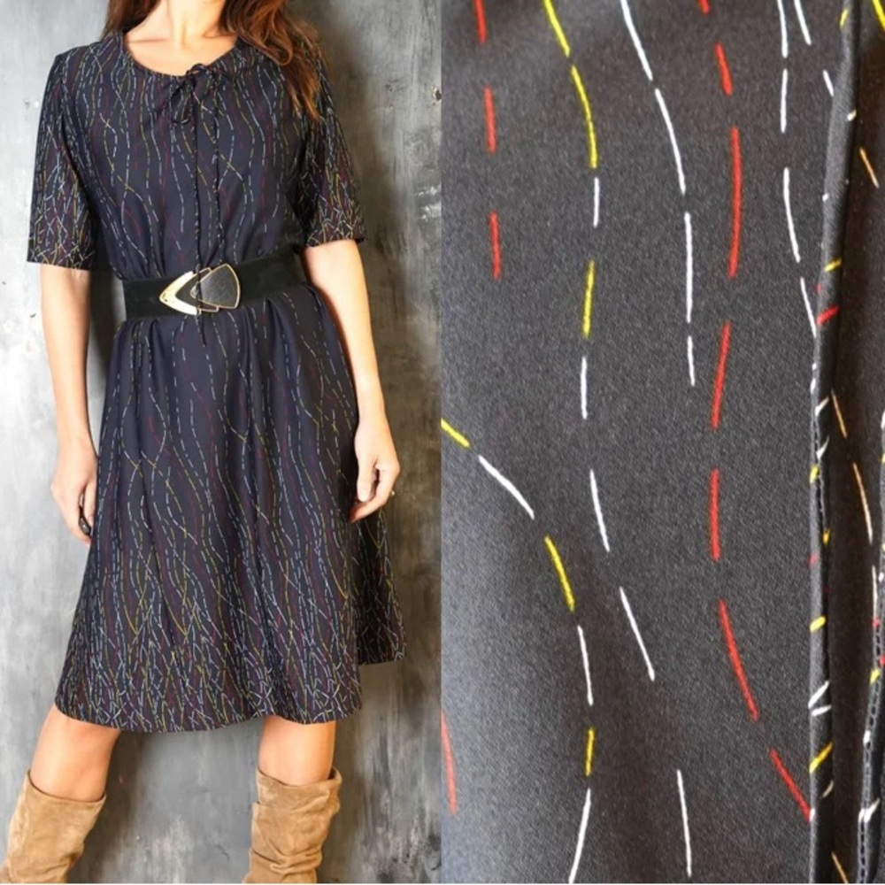 Vintage 80s Dark Blue Abstract Lines Midi Dress